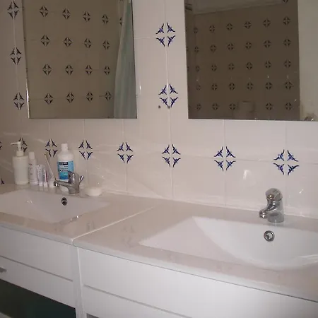 Bed & Breakfast Lisbon Design Hostel 3*