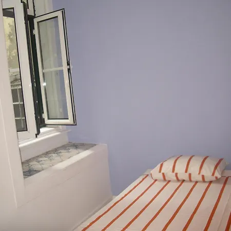 Bed & Breakfast Lisbon Design Hostel 3*